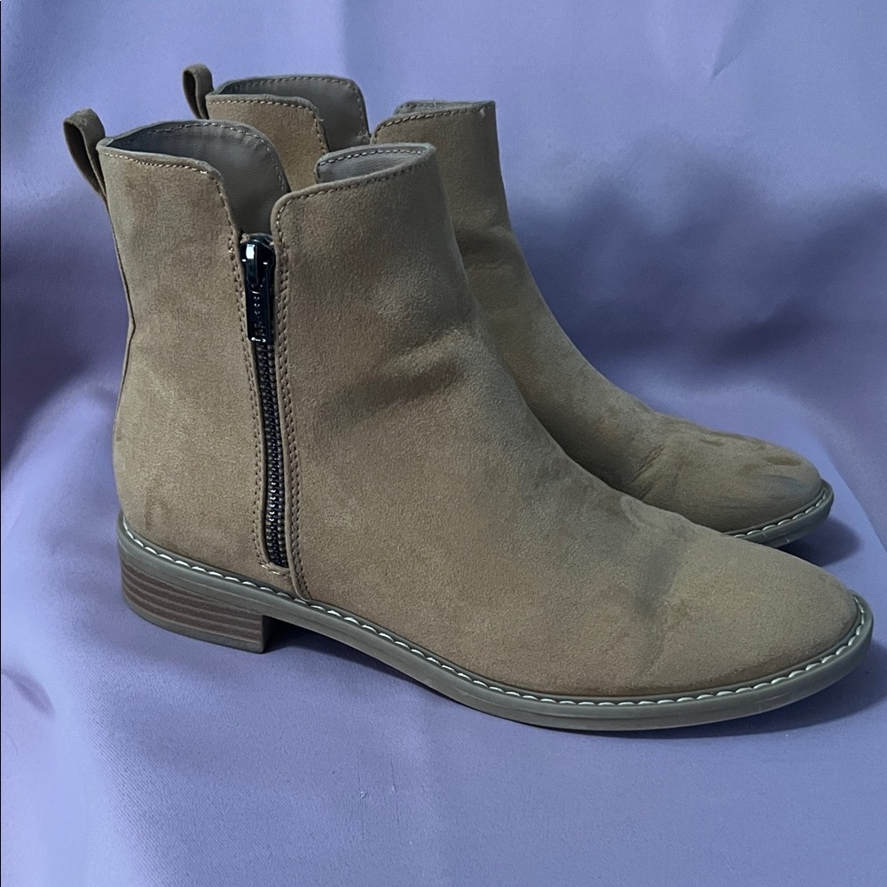 Universal Thread Taupe Ankle Boots